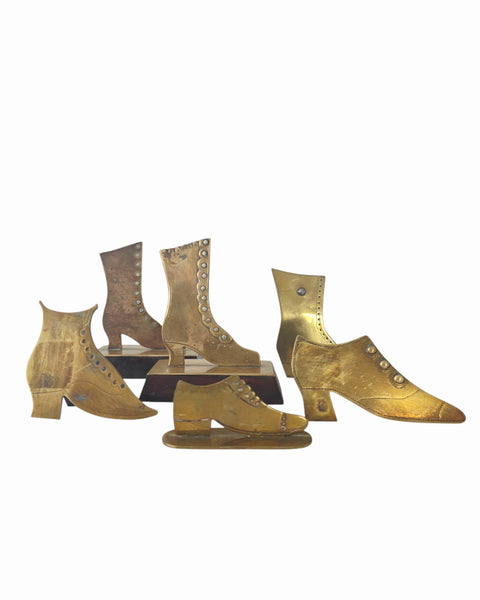 Collection of Six Victorian Brass Shoe Mantel Piece Decorative Objects