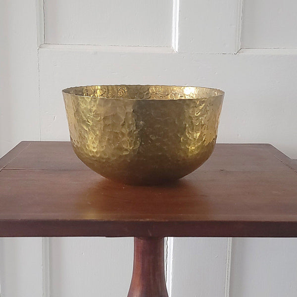 Vic Fairthorne Studio 1983 Hammered Brass Bowl