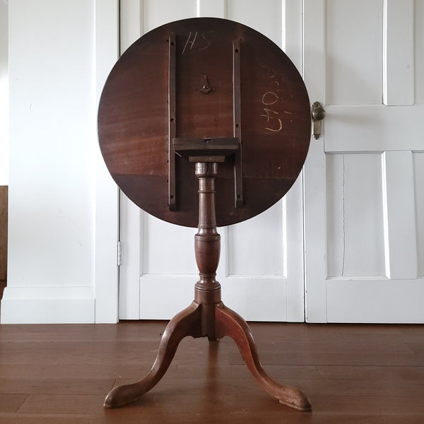 Antique English Mahogany Tilt Top Table