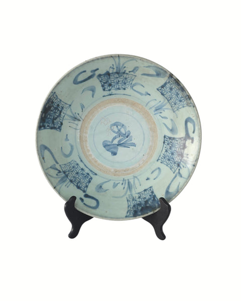 Antique Chinese Swatow Ware Blue & White Shallow Porcelain Bowl