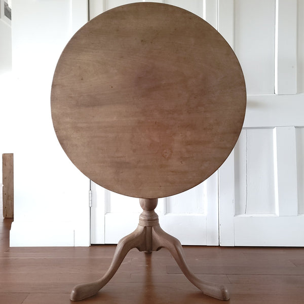 Handsome English Mahogany Tilt Top Side Table