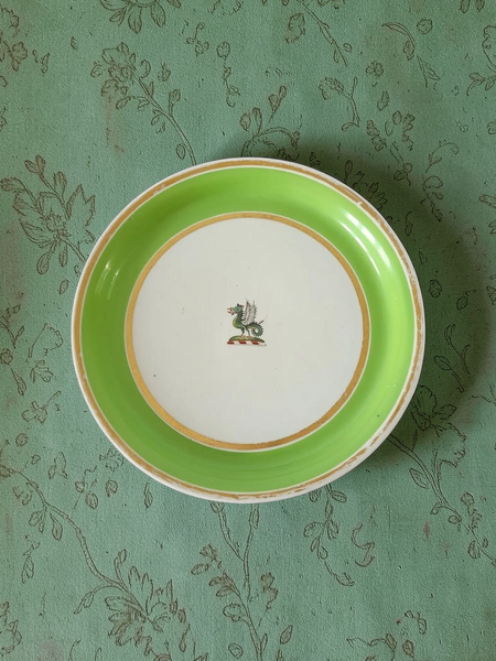 Antique Chamberlain China Cake Plate Apple Green & Whie With Armorial Wyvern