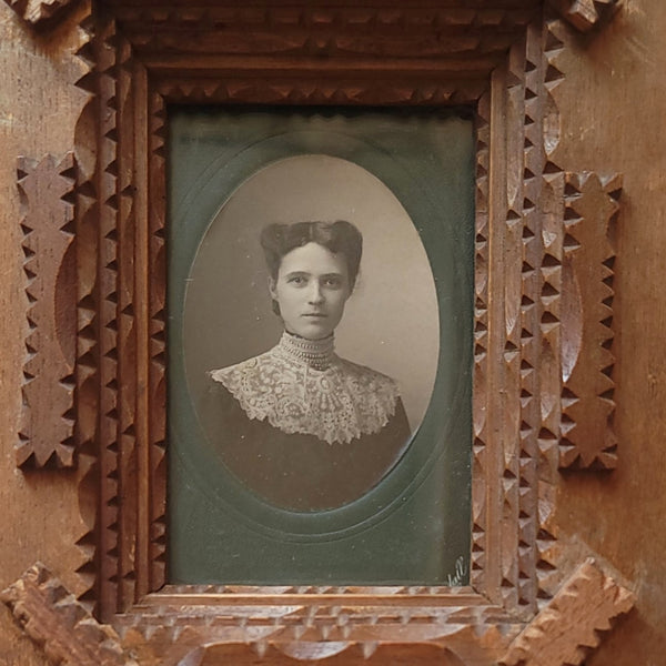 Antique Elegant Woman Cabinet Card Tramp Art Frame