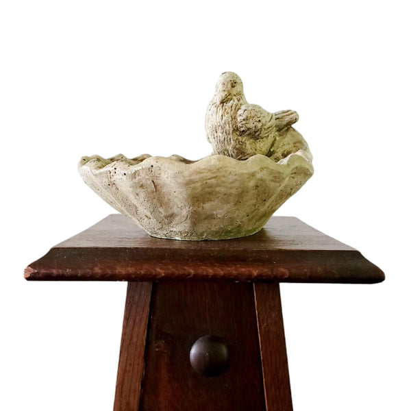 Cast Composite Cement Bird & Scallop Shell Bath