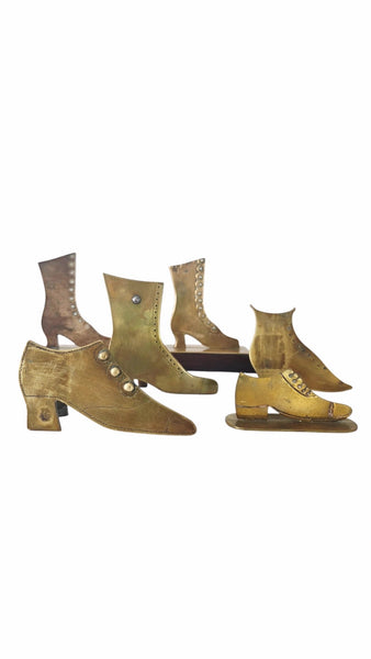 Collection of Six Victorian Brass Shoe Mantel Piece Decorative Objects
